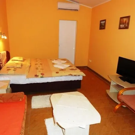 Usmev Apartment *